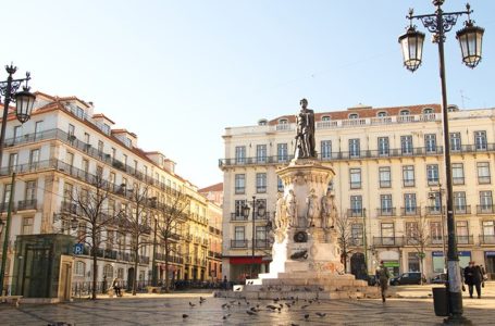 Praça Luís de Camões