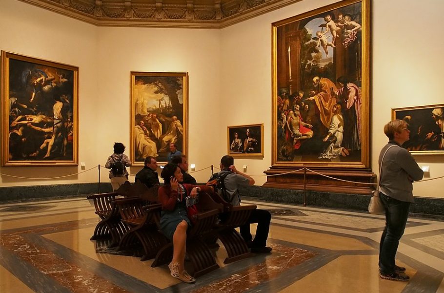 Tourists in the Vatican museum