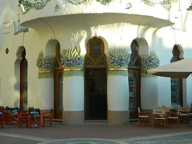 Reoek palace exterior