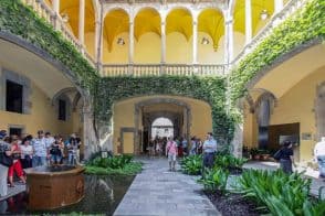 Palau del Lloctinent courtyard, Barcelona