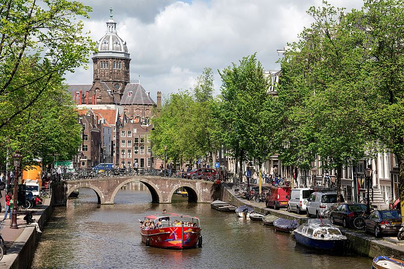Highlights & Hidden Gems With Locals: Best of Amsterdam Private Tour