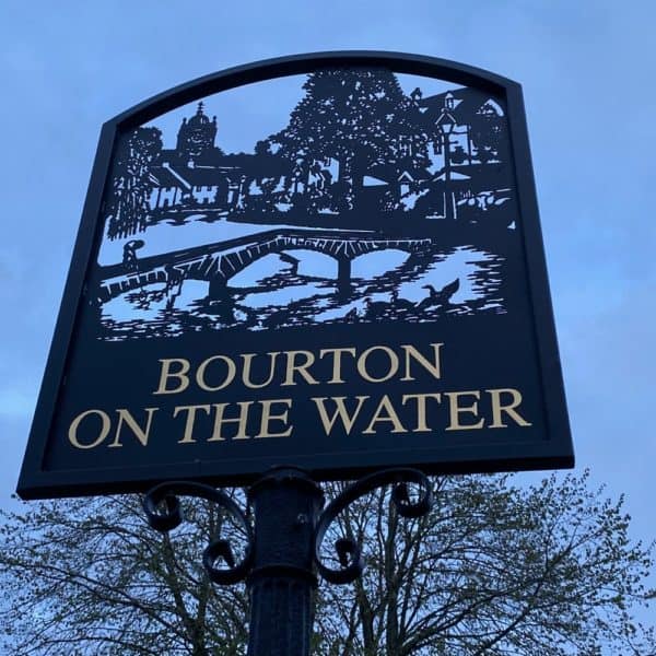 Bourton-on-the-Water signage