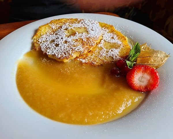 Knedliky (bread dumplings) in Czech