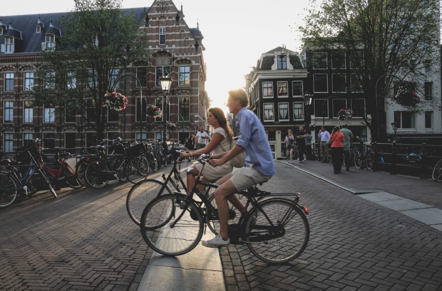 Amsterdam: Private Bike Tour with a Local